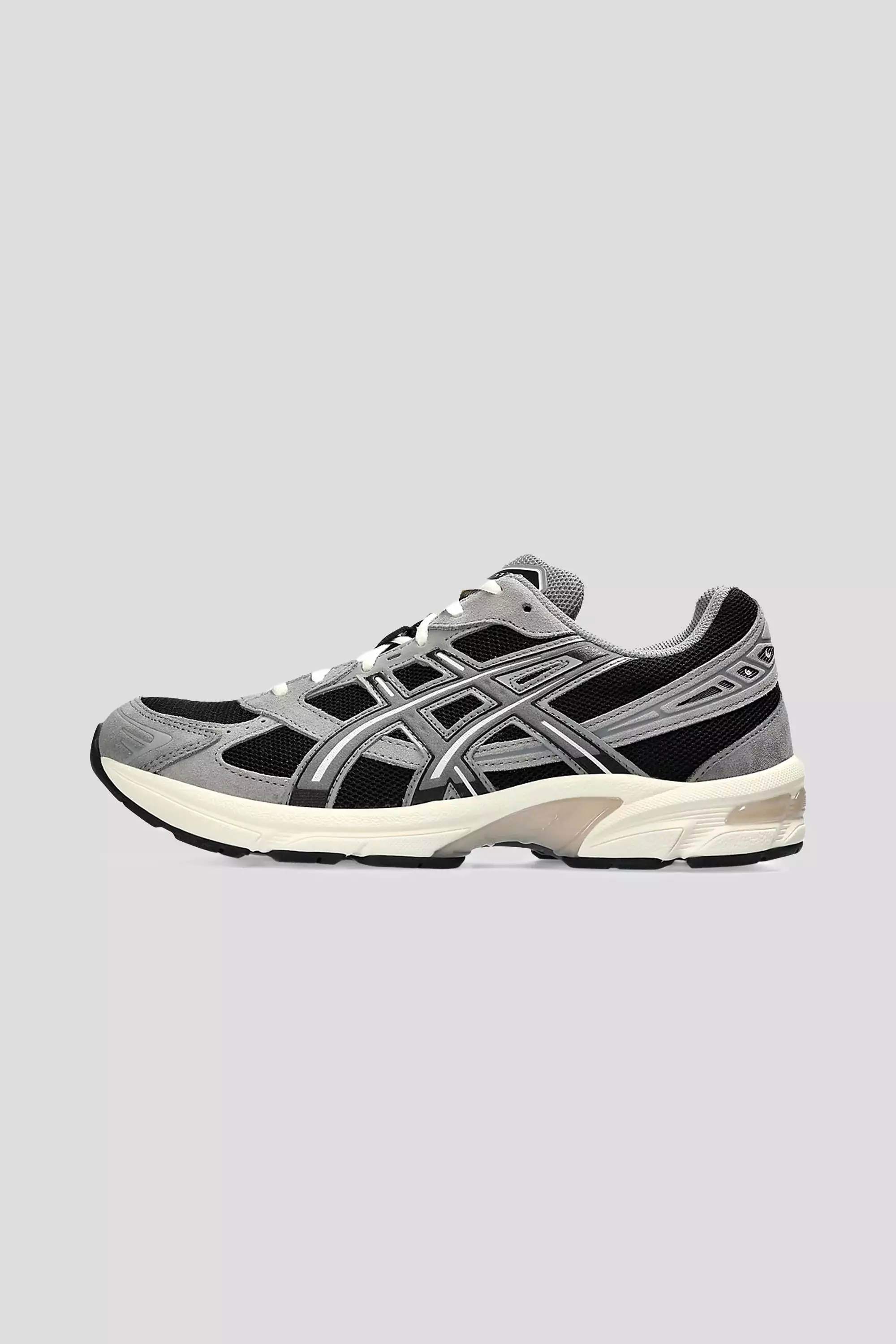 ASICS Men's Gel-1130 Sneaker in Black/Carbon