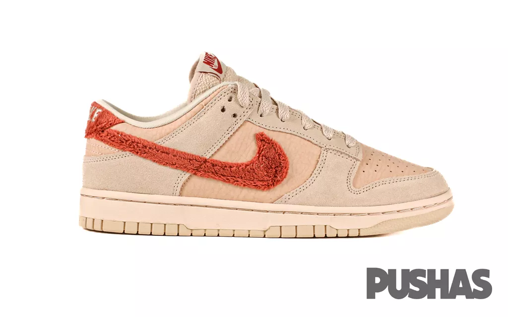 Dunk Low 'Terry Swoosh' W (2022)