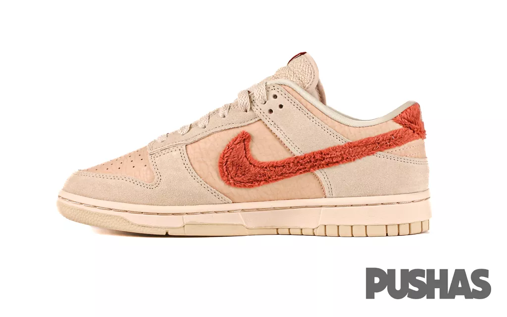 Dunk Low 'Terry Swoosh' W (2022)