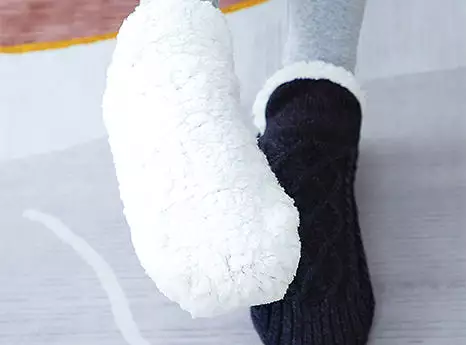 FitVille Fluffy Cozy Non-slip Slipper Socks (Unisex)