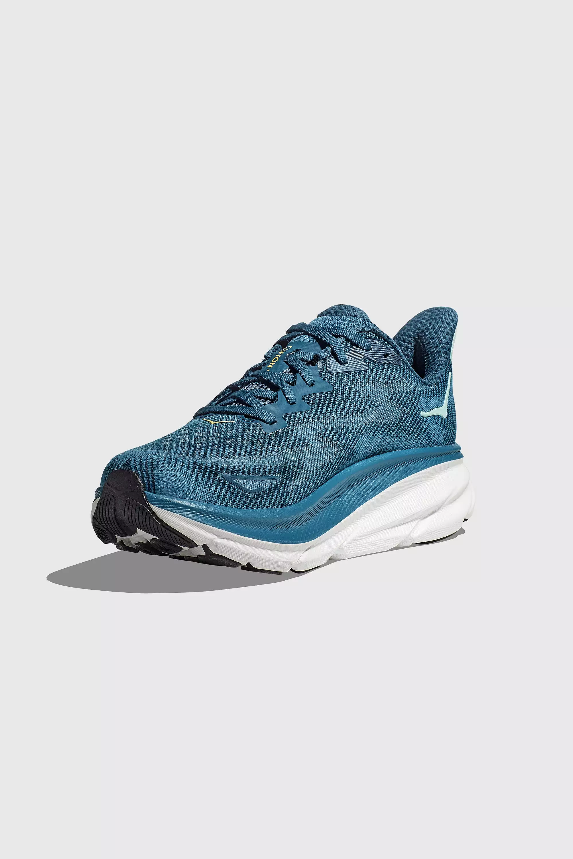 Hoka Men's Clifton 9 Sneaker in Midnight Ocean/Bluesteel