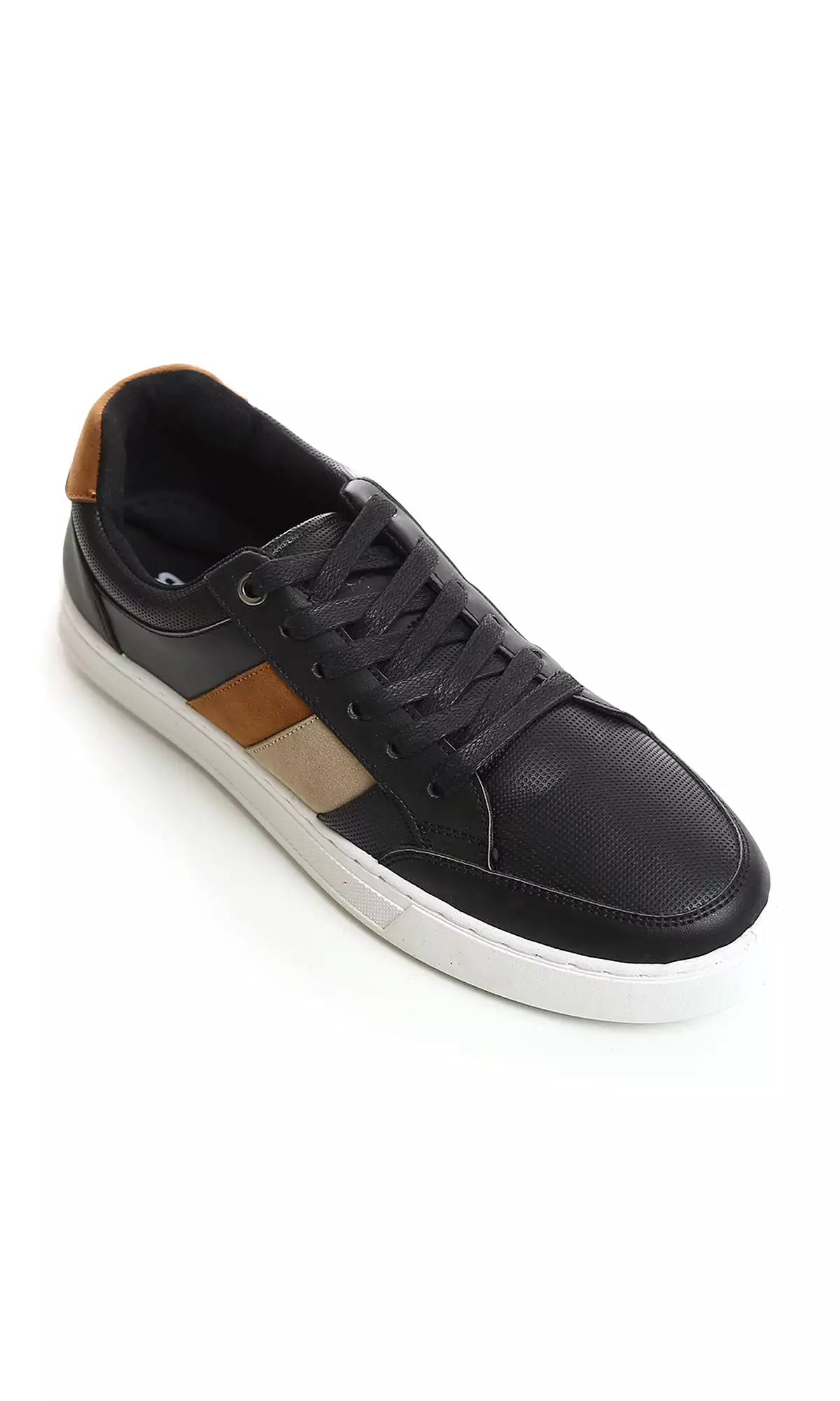 O179385 Men Footwear