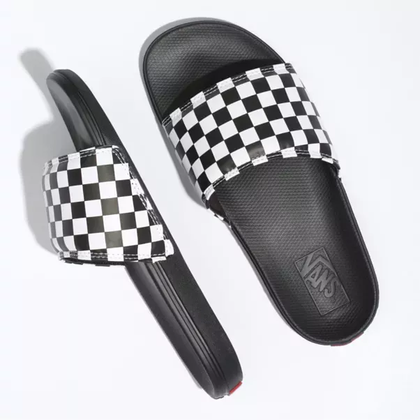 VANS Unisex Checkerboard La Costa Slide-On (True White/Black)