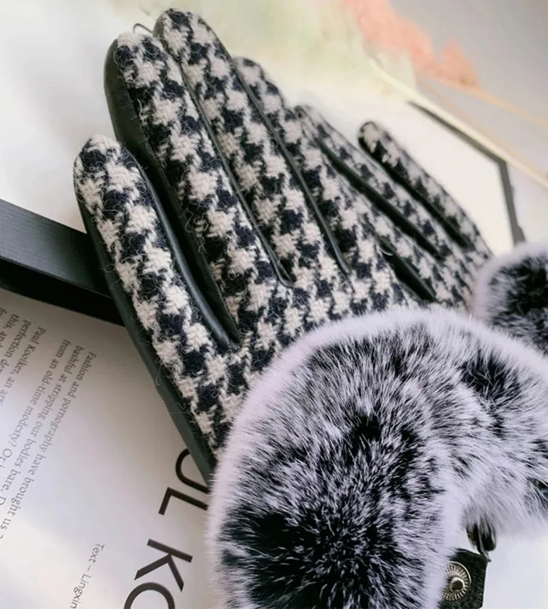 Women's Winter Warm Sheepskin Leather Houndstooth Pattern Fur Gloves